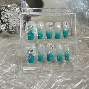 Press on nails